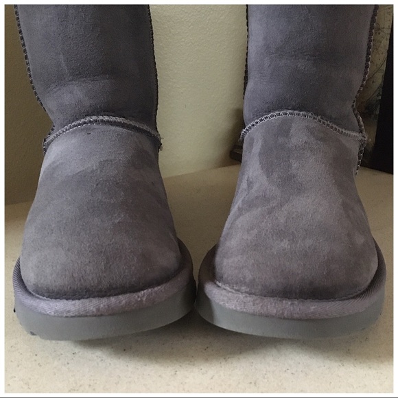 UGG SHORT CLASSIC II BOOTS - Picture 4 of 11